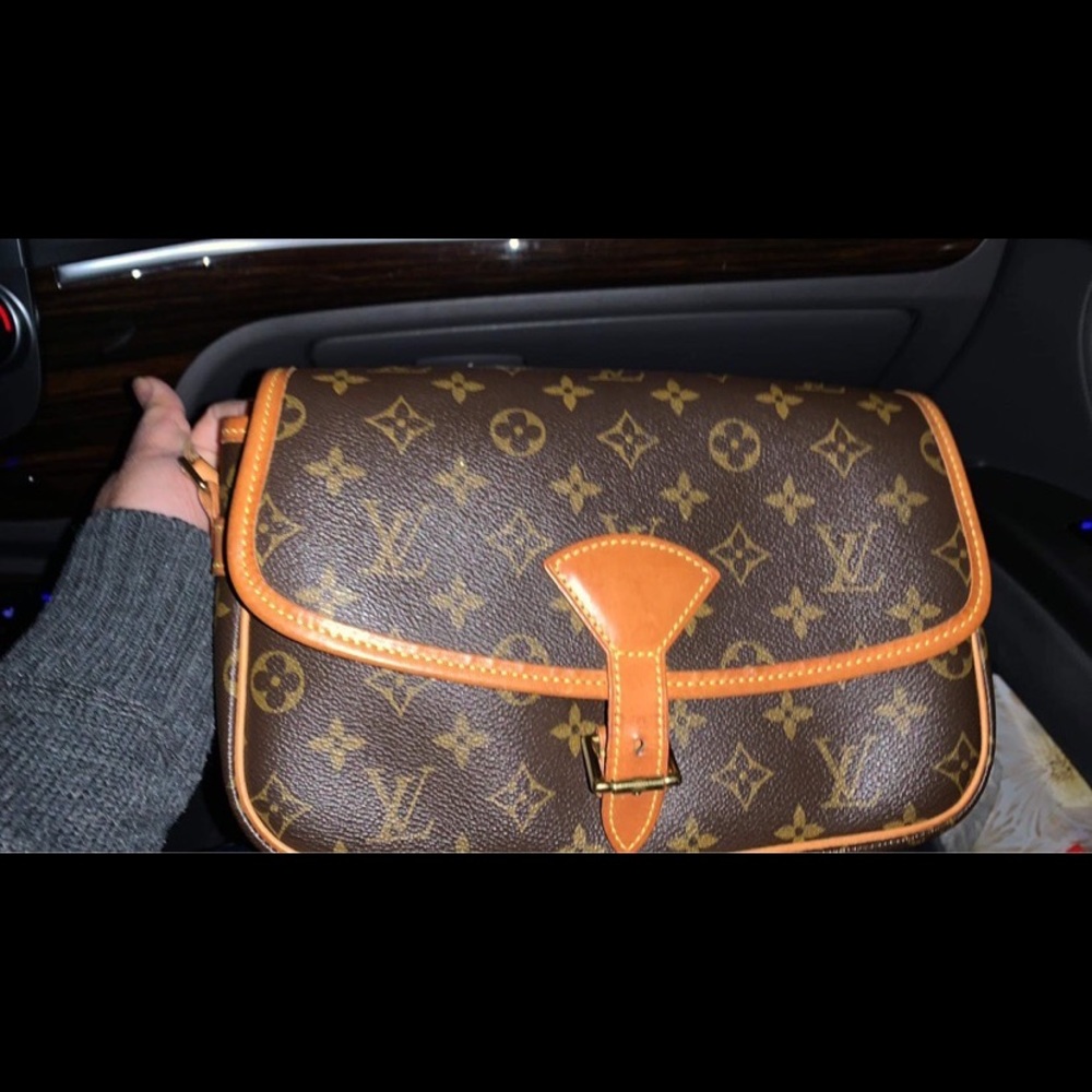 Authentic sologne Louise Vitton